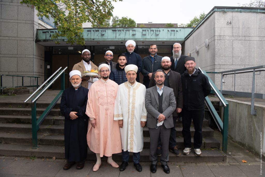 Besuch von Imamen in der Synagoge Hohe Weide Hamburg - Armin Levy Raawi - Jüdisches Magazin